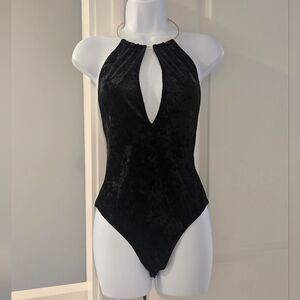 Forever 21 Black Velvet Gold Toned Choker Halter Bodysuit. Size S.